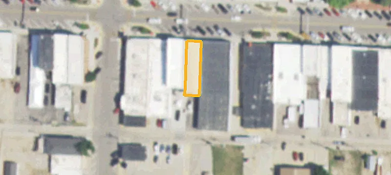 1060 Main St