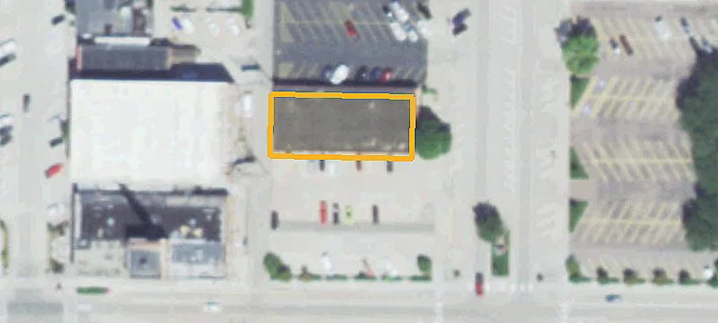 207 Douglas Ave