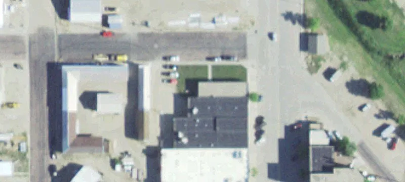 300 Main Ave