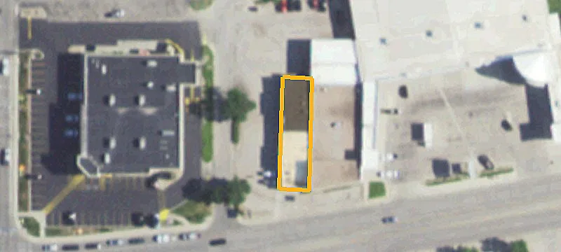 1912 Main St