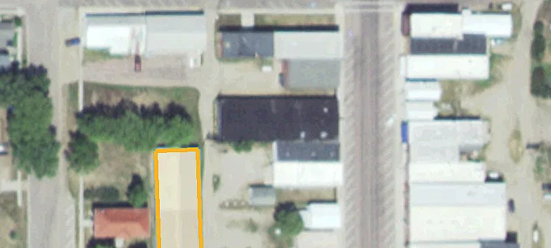 1714 Main St