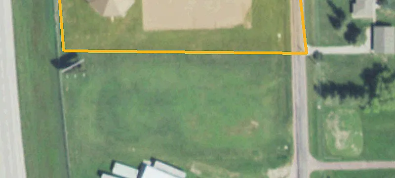305 Derby Ln