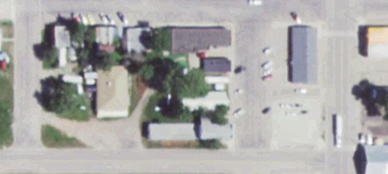 106 1st W St