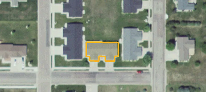 301 Redwood St