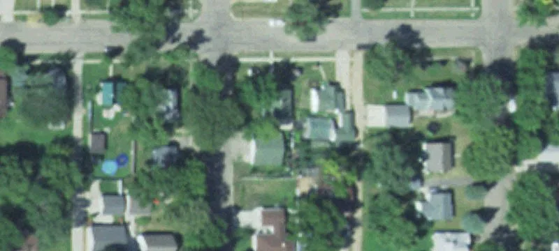 604 Oak St