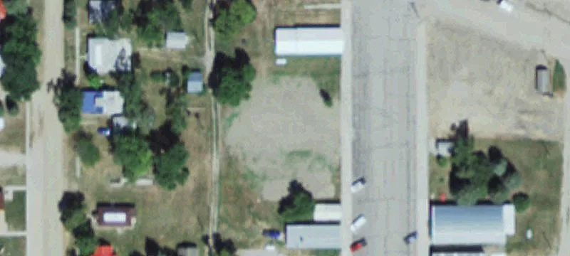 4111 Main St