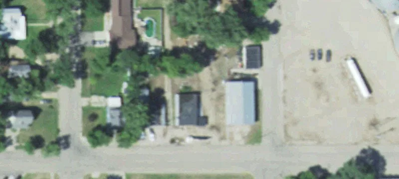 208 Oak St