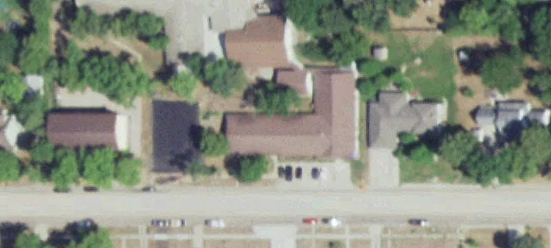 606-610 Pipestone Ave
