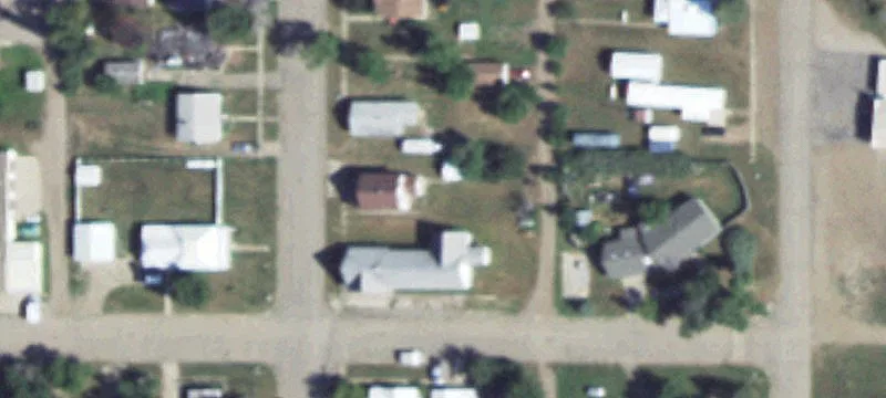214 2nd E Ave