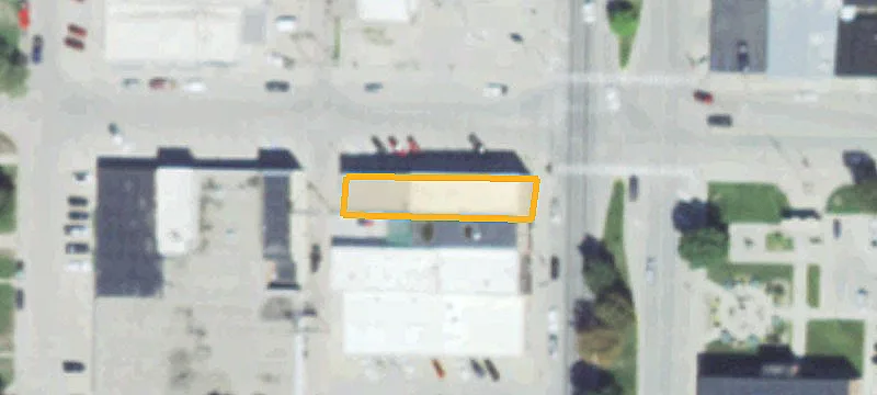 235 Broadway Ave