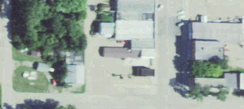305 Main N Ave