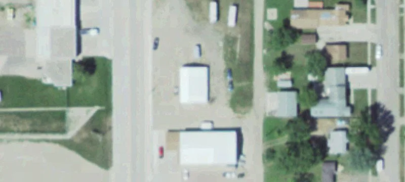 1360 Dakota N Ave