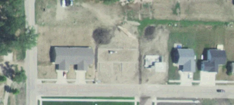 410 Discovery St