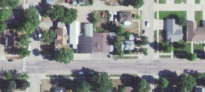 402 Pipestone Ave