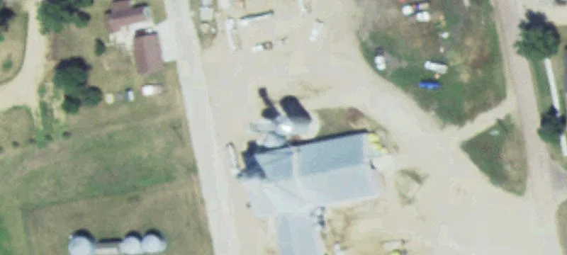 303 2nd Ave