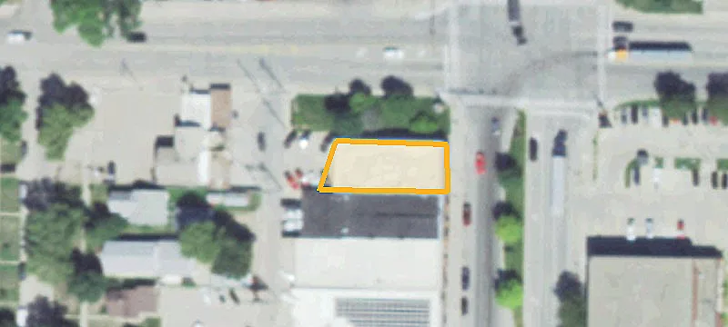 329 Broadway Ave