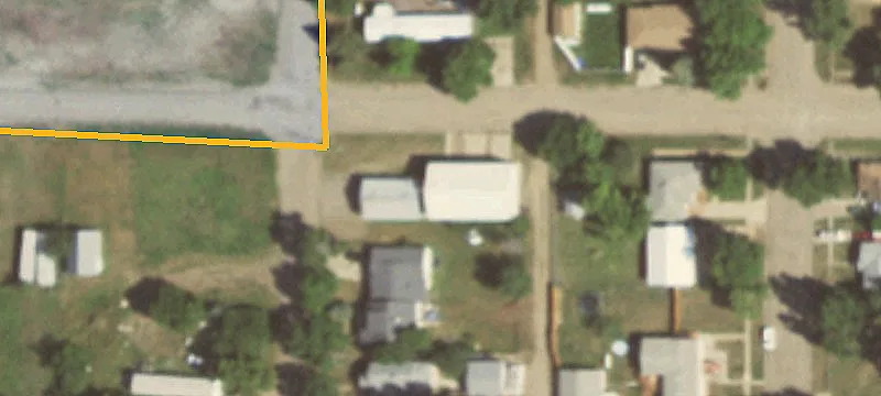202 3rd W Ave