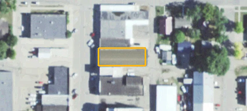 609 Main St