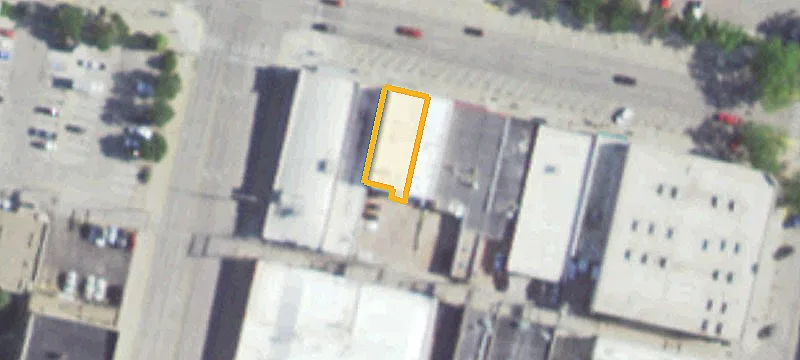 725 Main St