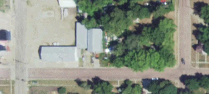 208 Park Ave