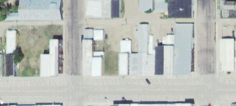 560 Main St