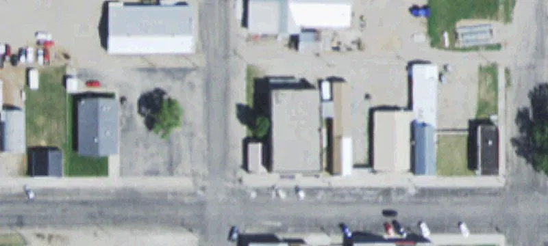 3048 Main St