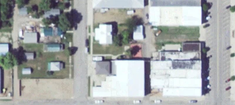 212 1st W Ave