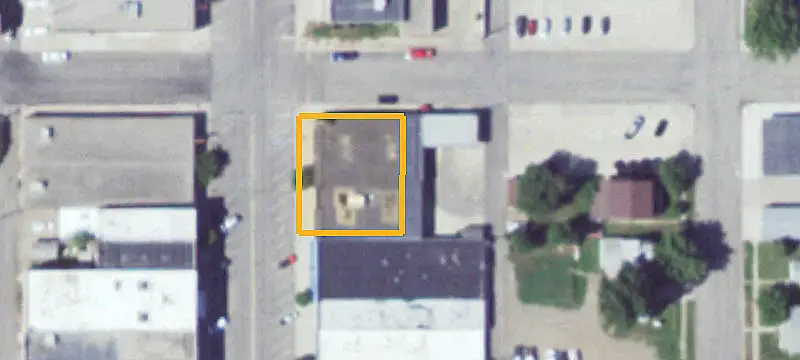 320 Main St