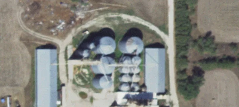 930 Bennett Ave