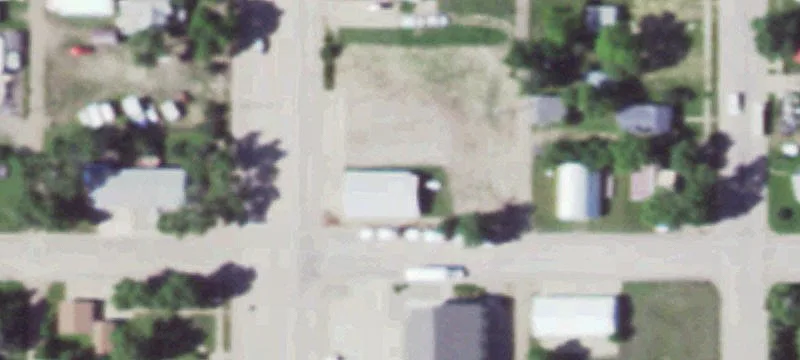 810 Main Ave