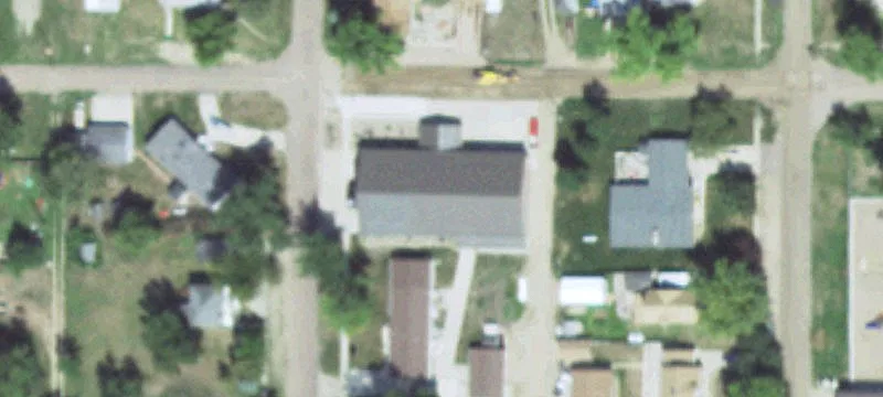 908 Henderson Ave