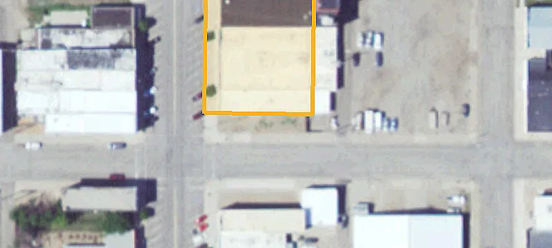 202 Main St