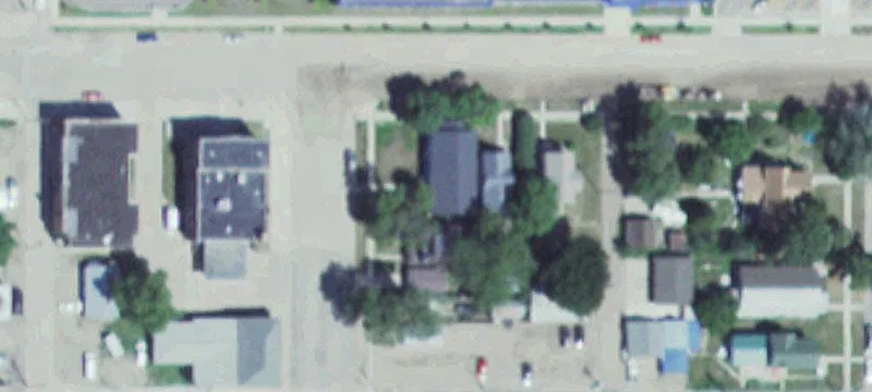 102 6th Ave