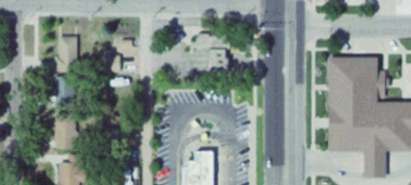 1835 Dakota S Ave