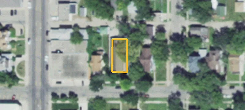 15 8th SE Ave