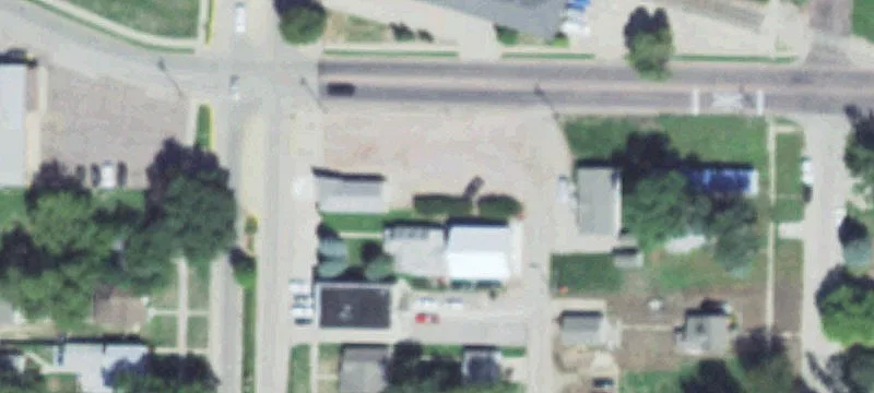 718 Douglas Ave