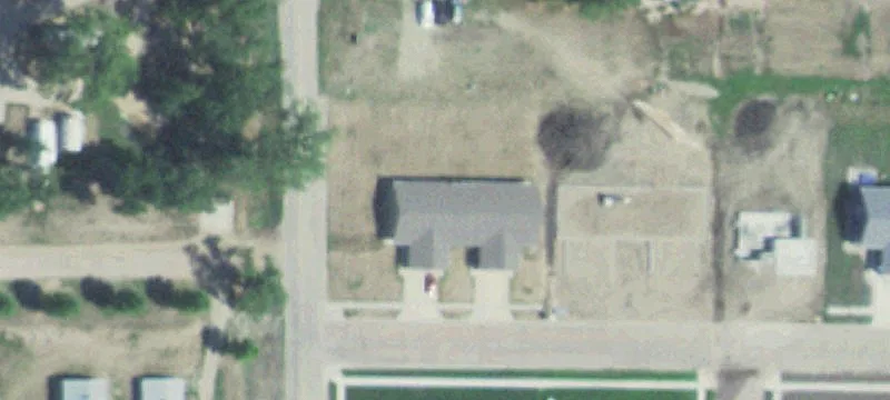 402 Discovery St