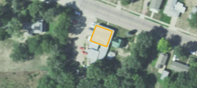 1122 Main St
