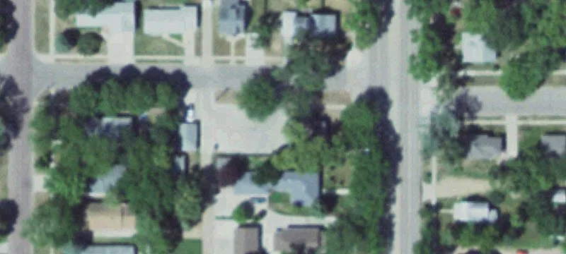 1207 Dakota S Ave