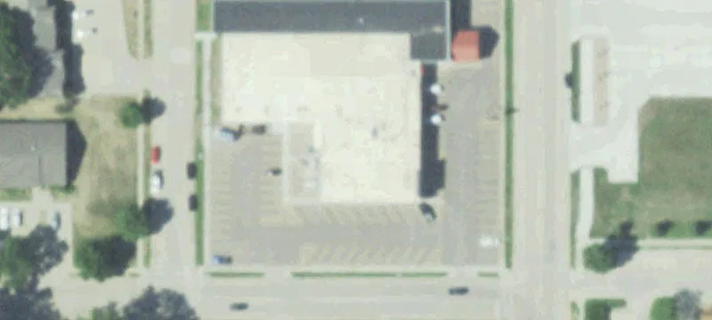 912 Dakota St