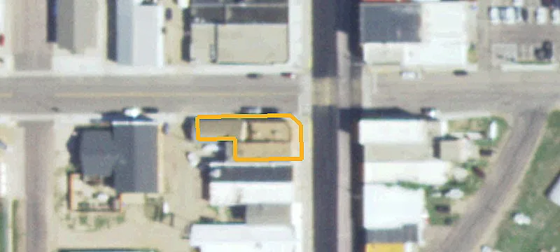 101 Main St