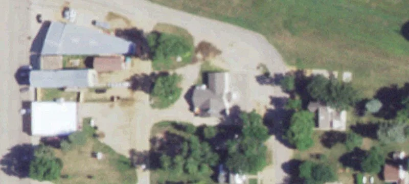 100 1st St