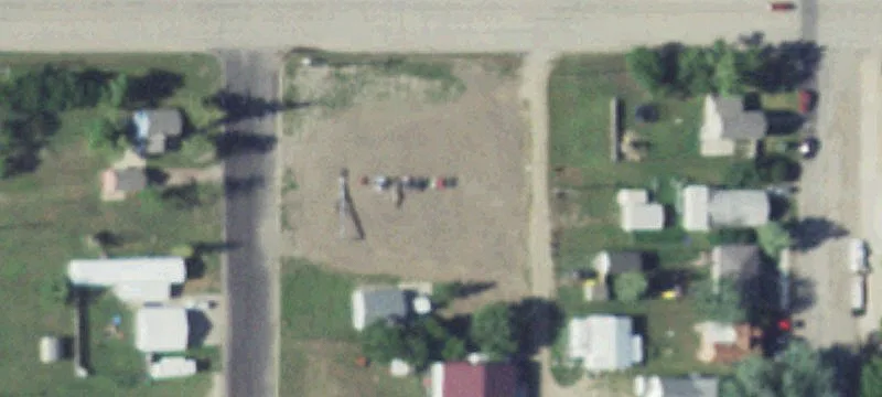 100 5th St