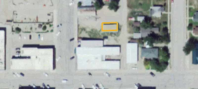106 Ctr Ave