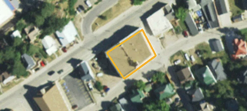 809 Main St
