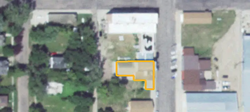 207 Dumont Ave