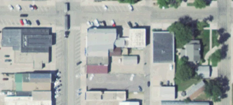 128 Broadway Ave