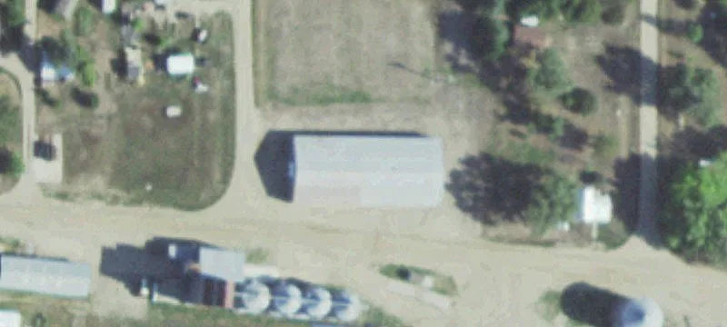 109 Railroad N St