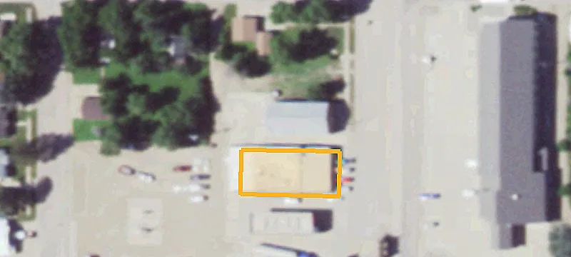 905 Main Ave