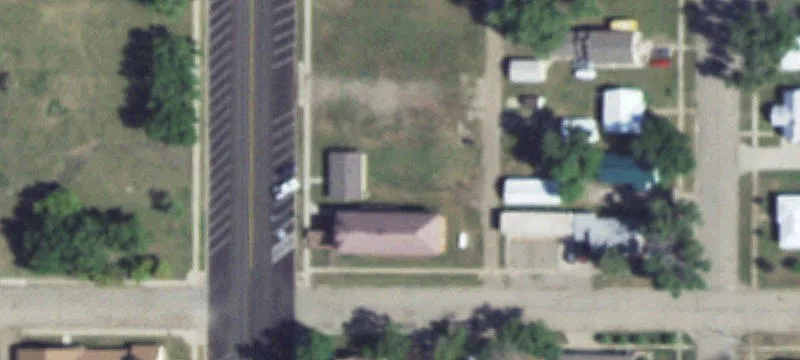 320 Main St